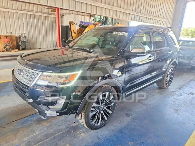 2017 Ford EXPLORER photo