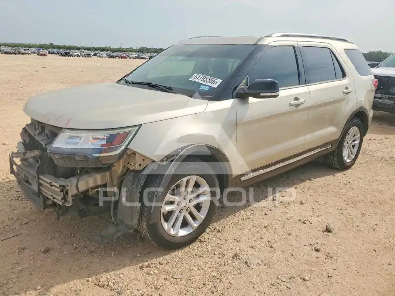 2017 Ford EXPLORER фото