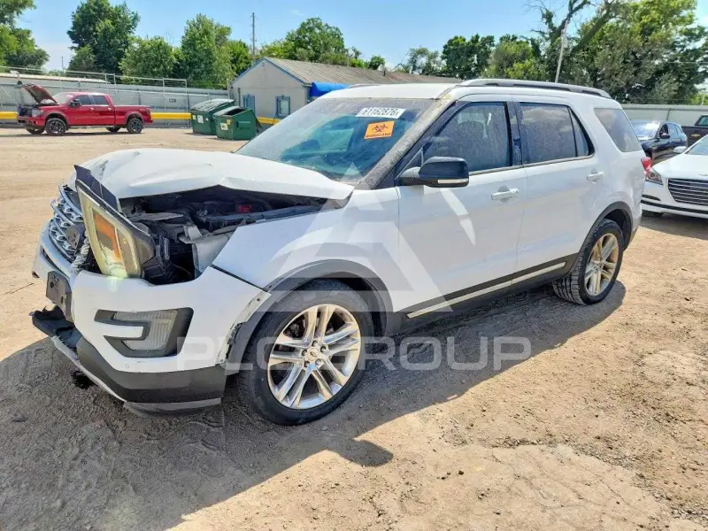 2017 Ford EXPLORER фото