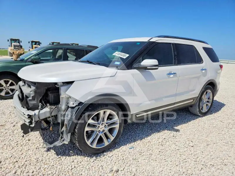 2017 Ford EXPLORER photo