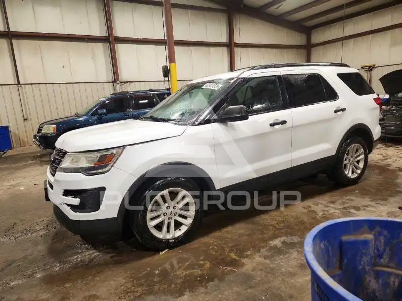2017 Ford EXPLORER photo