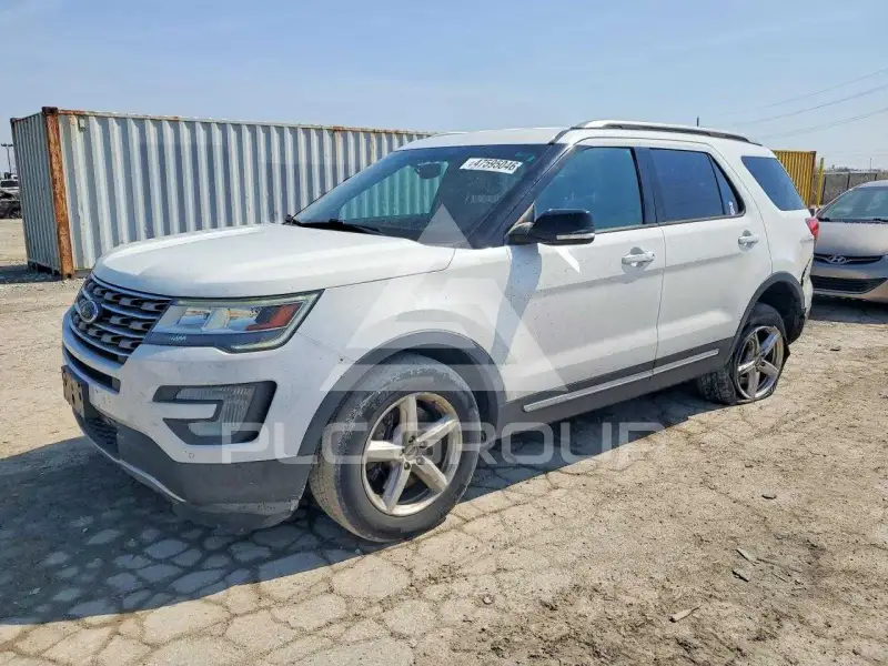 2017 Ford EXPLORER фото