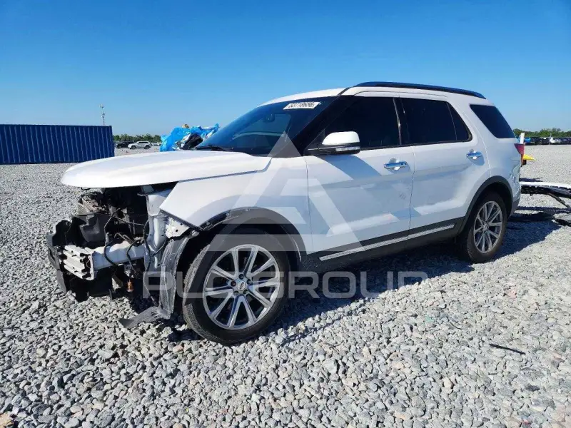 2017 Ford EXPLORER фото