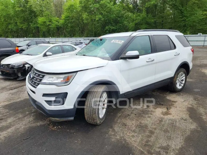 2017 Ford EXPLORER фото