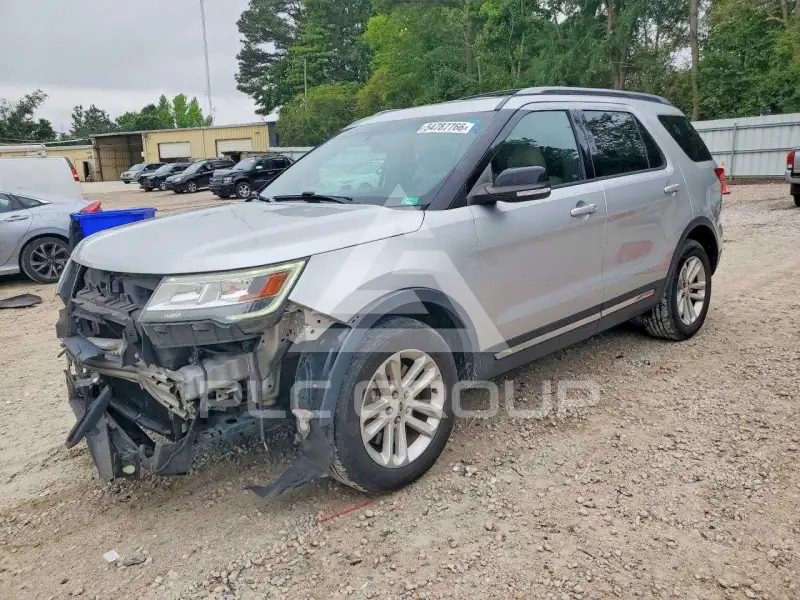 2017 Ford EXPLORER фото
