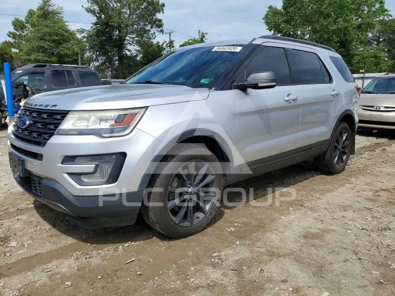 2017 Ford EXPLORER photo