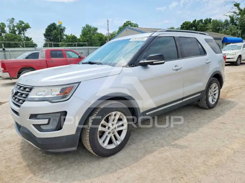 2017 Ford EXPLORER фото