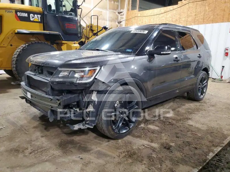 2017 Ford EXPLORER photo