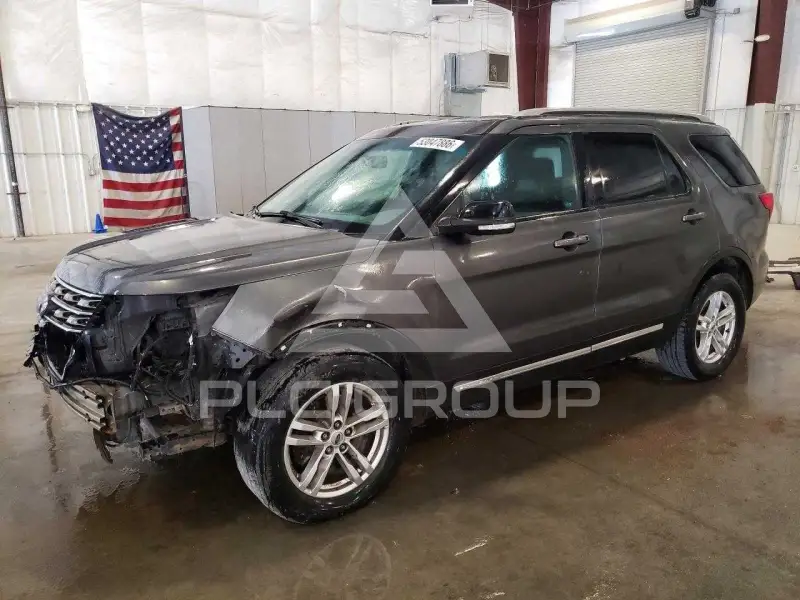 2017 Ford EXPLORER фото