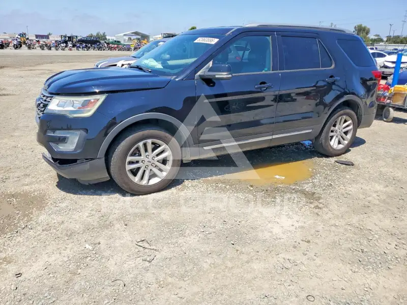 2017 Ford EXPLORER photo