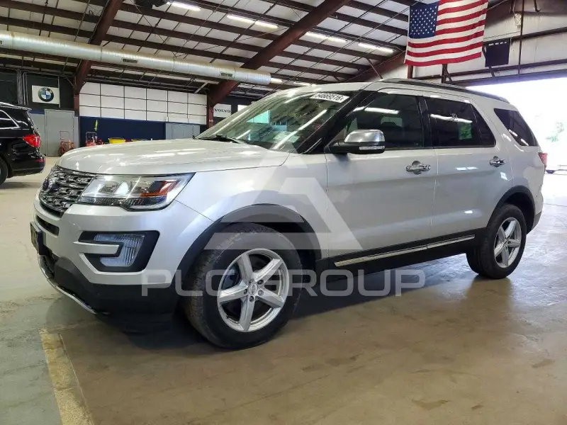 2017 Ford EXPLORER фото