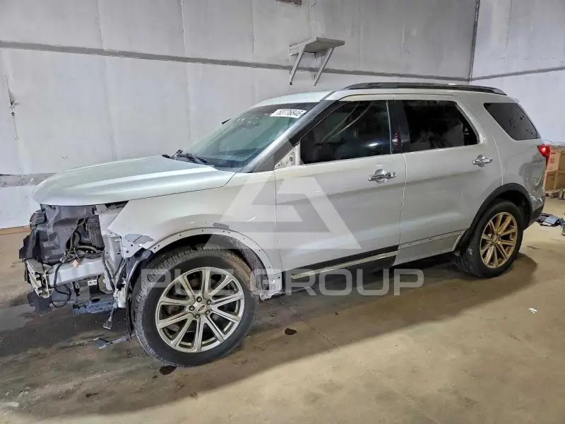 2017 Ford EXPLORER фото