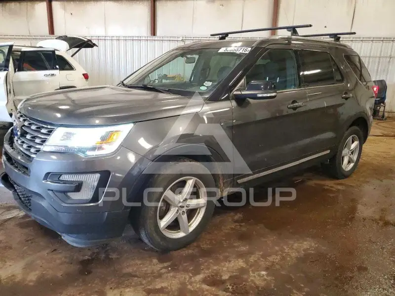 2017 Ford EXPLORER photo