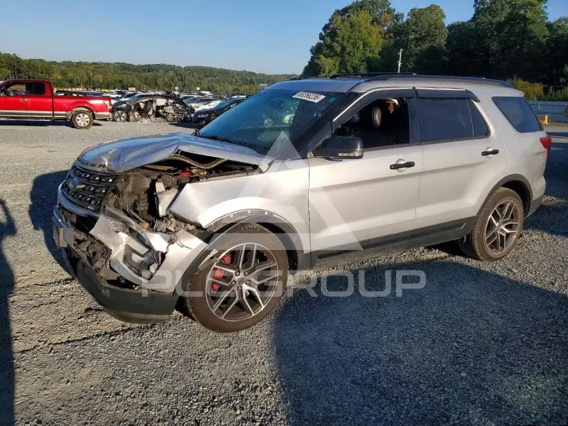 2017 Ford EXPLORER фото