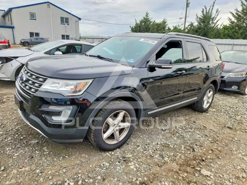 2017 Ford EXPLORER photo