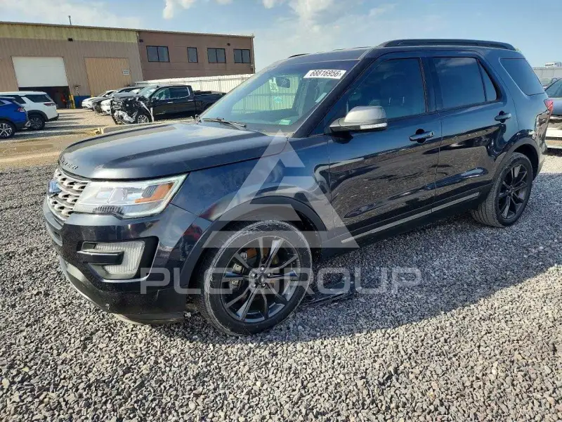 2017 Ford EXPLORER photo
