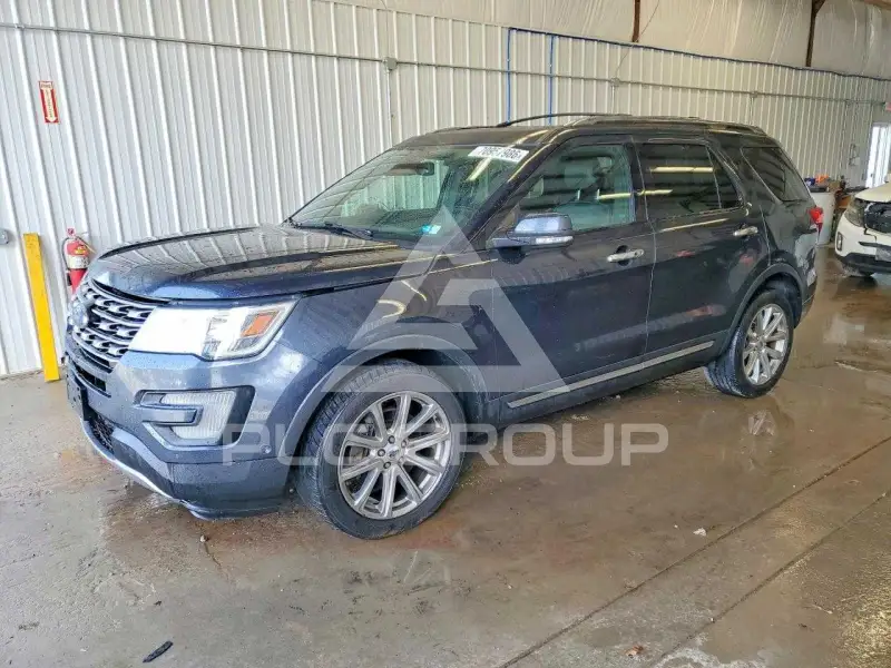 2017 Ford EXPLORER photo