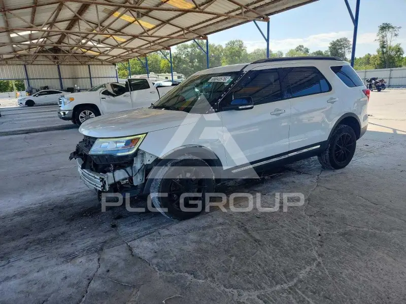 2017 Ford EXPLORER фото