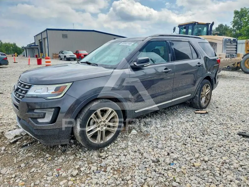 2017 Ford EXPLORER photo