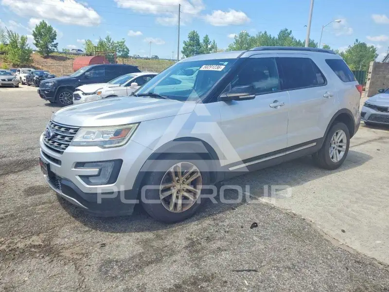 2017 Ford EXPLORER фото