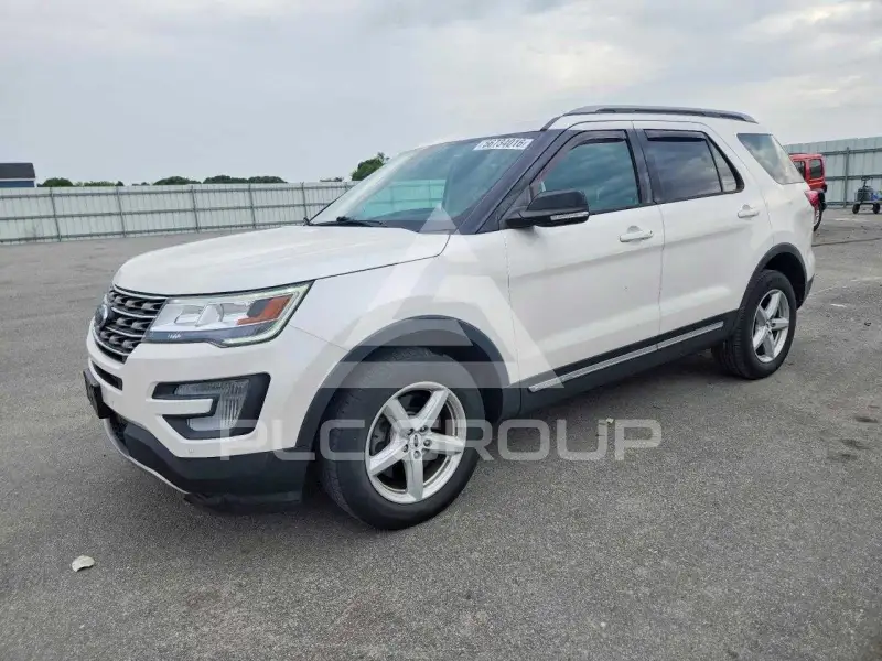 2017 Ford EXPLORER photo