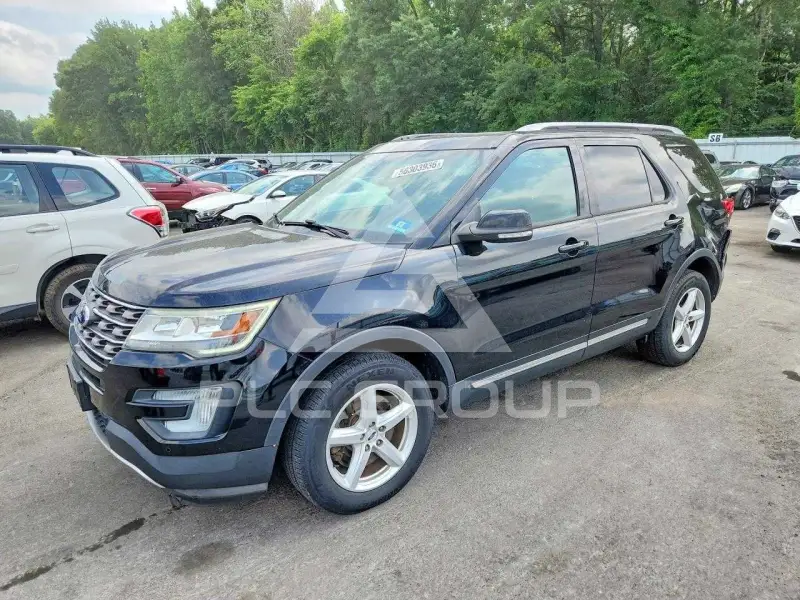 2017 Ford EXPLORER фото