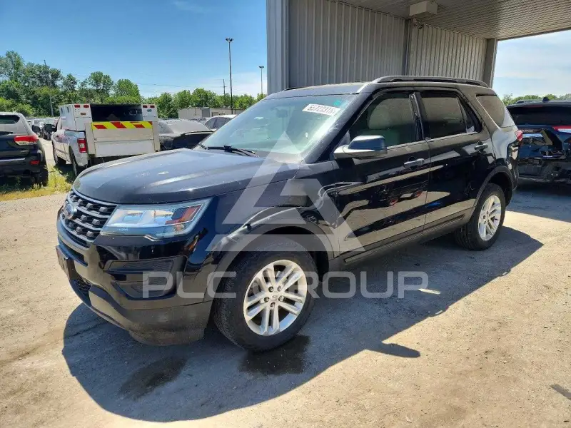 2017 Ford EXPLORER photo
