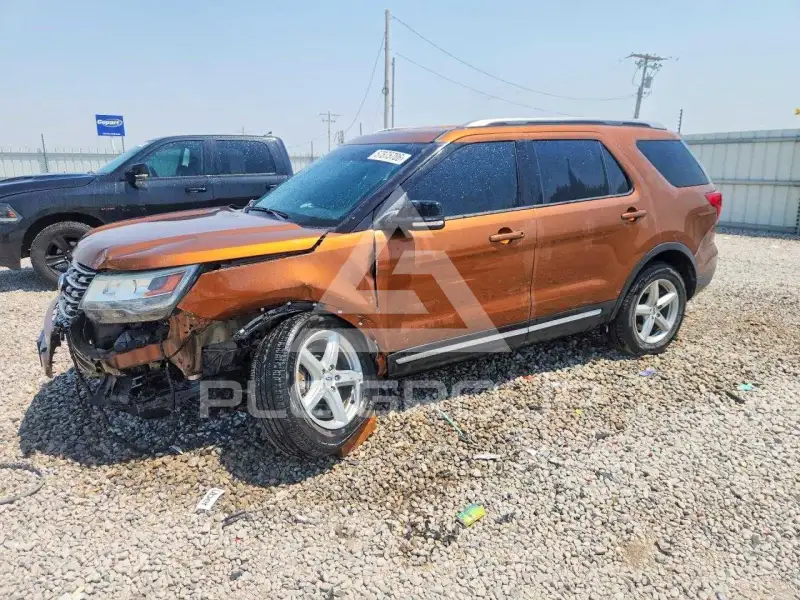 2017 Ford EXPLORER photo