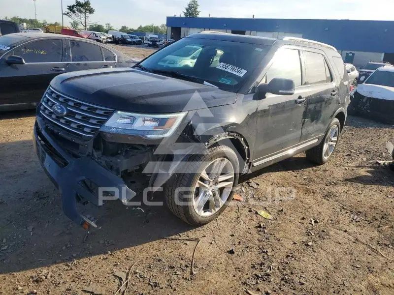 2017 Ford EXPLORER photo
