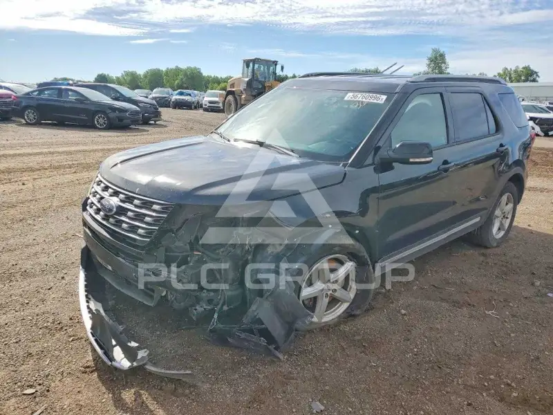 2017 Ford EXPLORER photo