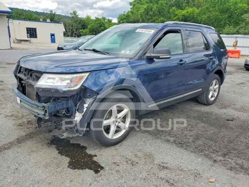 2017 Ford EXPLORER photo