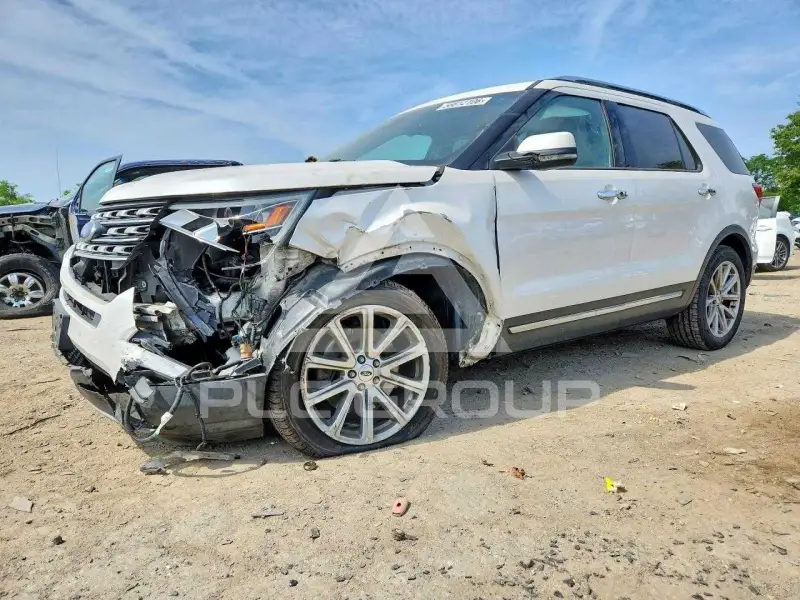2017 Ford EXPLORER фото