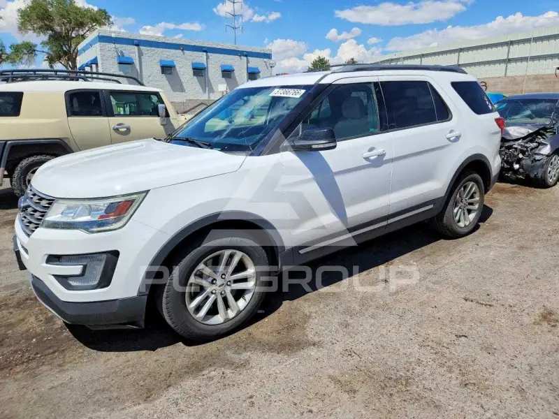 2017 Ford EXPLORER фото