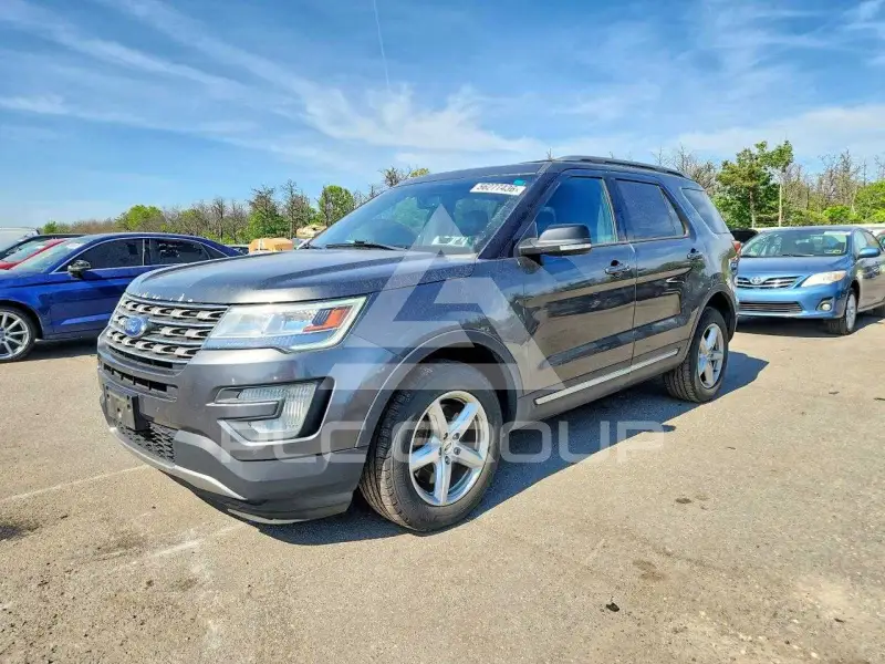 2017 Ford EXPLORER фото