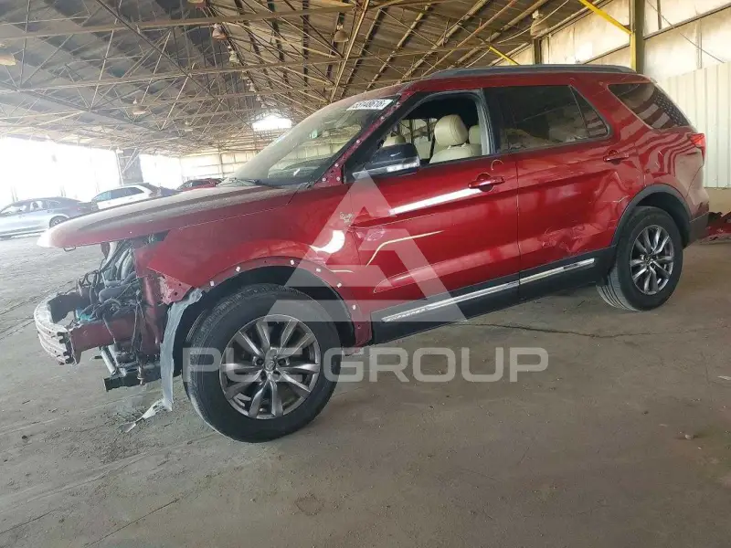 2017 Ford EXPLORER фото