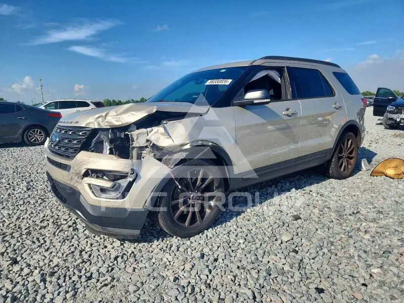 2017 Ford EXPLORER фото