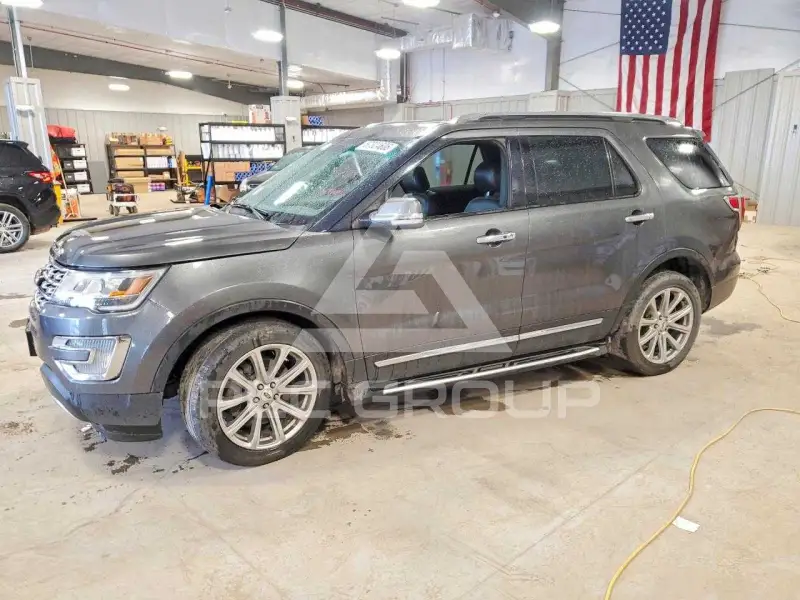 2017 Ford EXPLORER photo