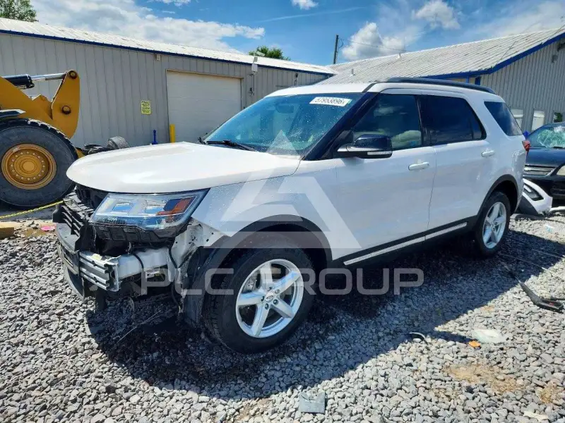 2017 Ford EXPLORER фото