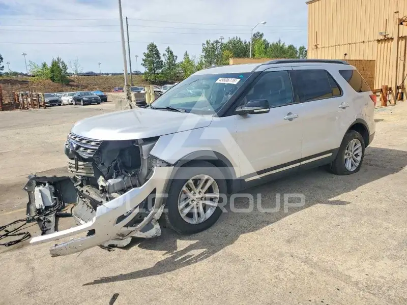2017 Ford EXPLORER фото