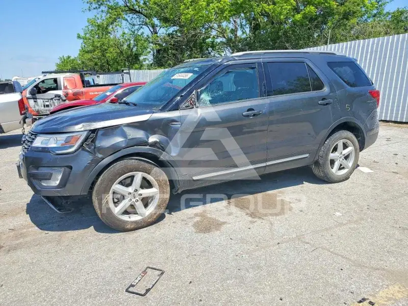 2017 Ford EXPLORER фото