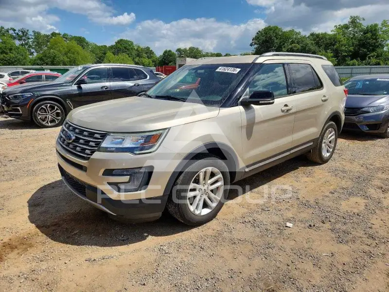 2017 Ford EXPLORER photo