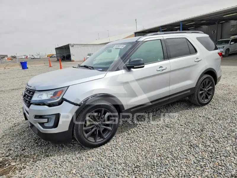 2017 Ford EXPLORER photo