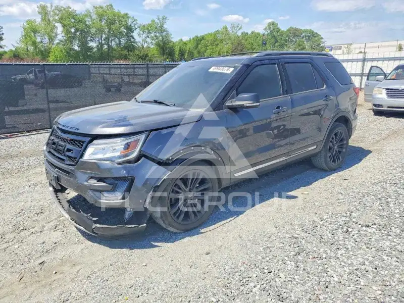 2017 Ford EXPLORER фото