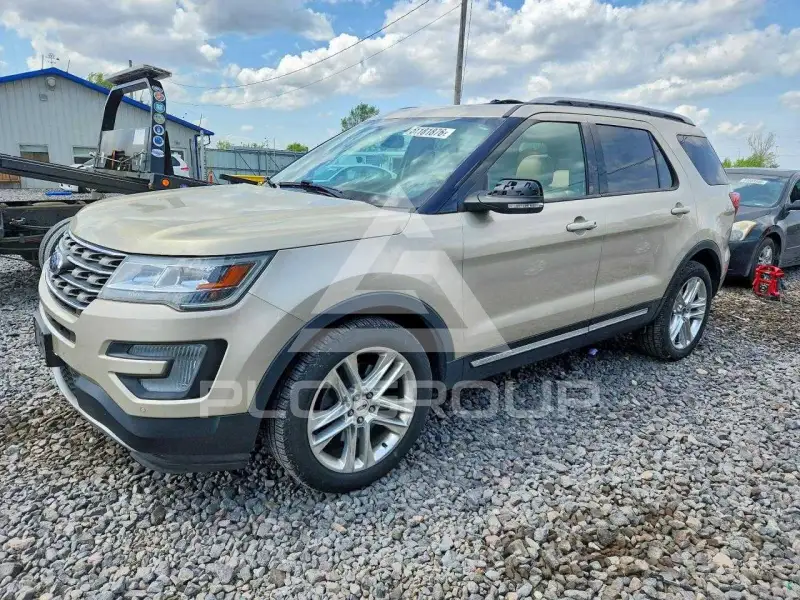 2017 Ford EXPLORER photo