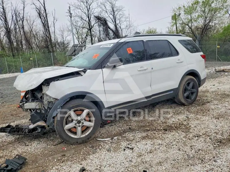 2017 Ford EXPLORER фото