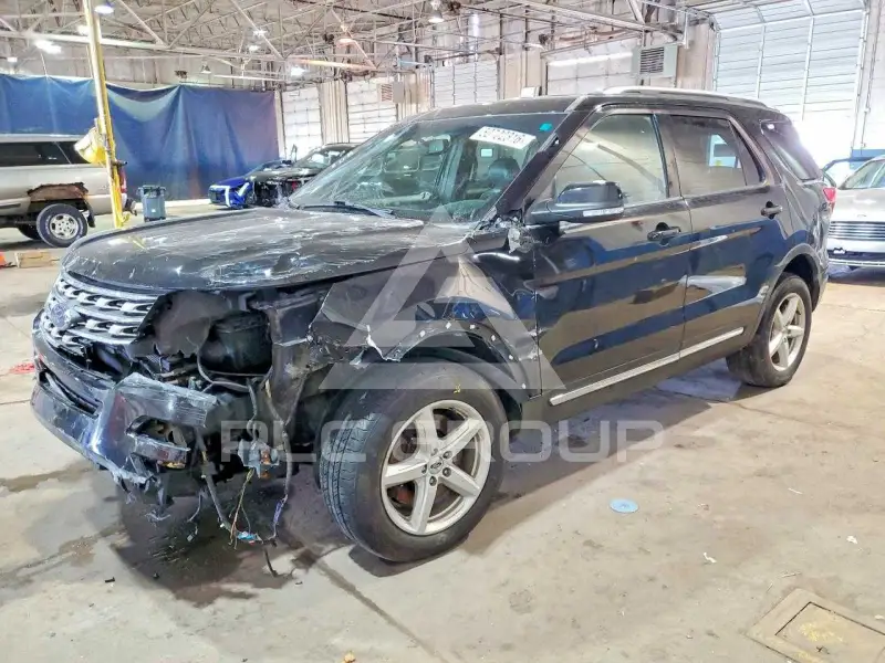 2017 Ford EXPLORER фото