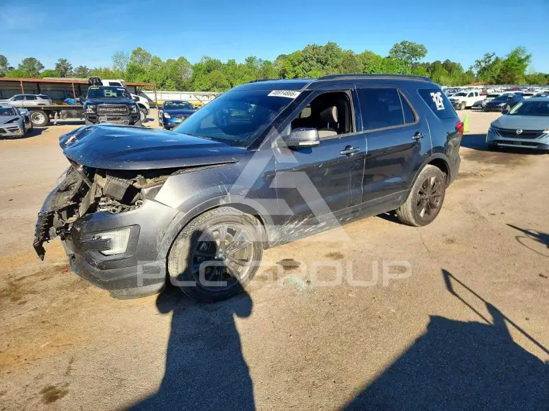 2017 Ford EXPLORER фото