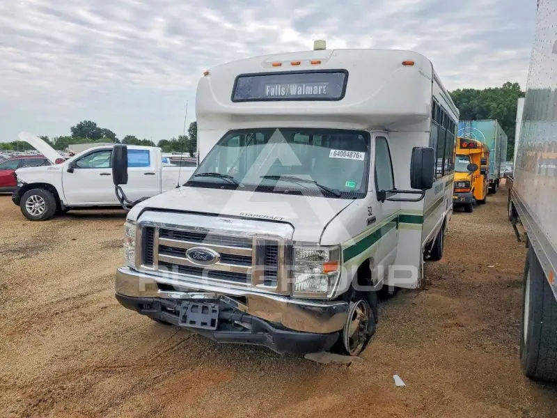 2017 Ford ECONOLINE фото