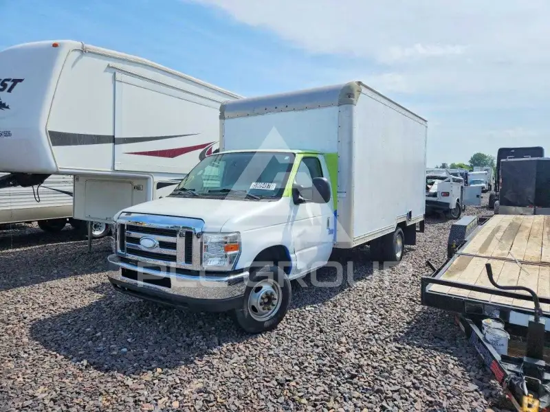 2017 Ford ECONOLINE фото