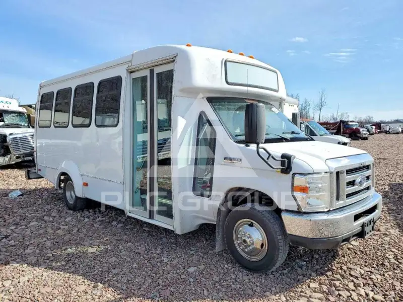 2017 Ford ECONOLINE photo
